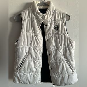 White vest: worn twice. condition: almost like New. Pet free, smoke free